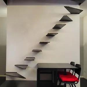 https://giulias-coliseum.it-romehotels.com
