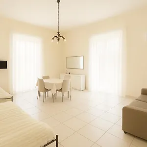 https://summerhome-central-station.hotels-amalfi.com